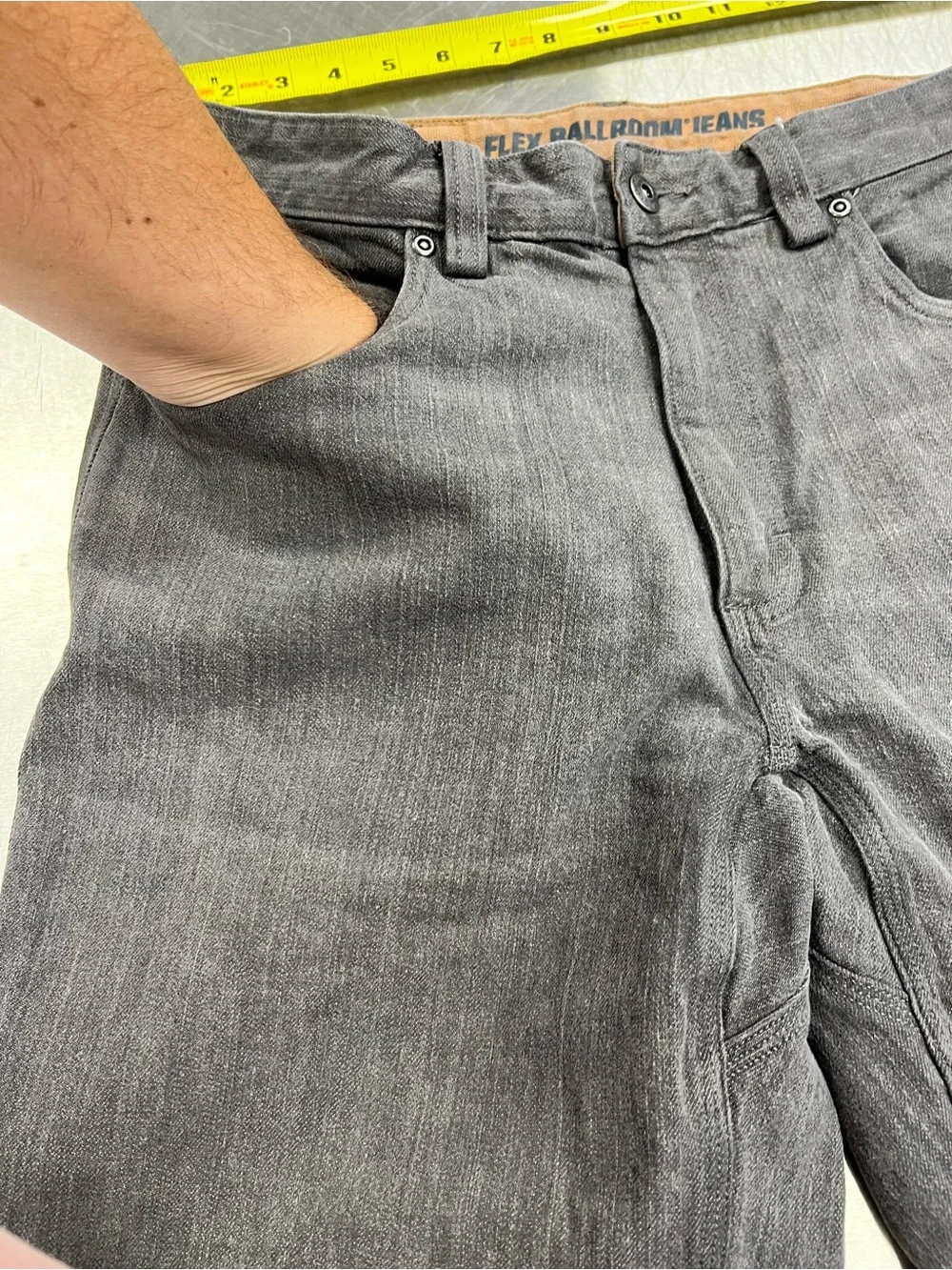 Duluth Trading Co Men's Charcoal Black Straight Jeans 32 x 32